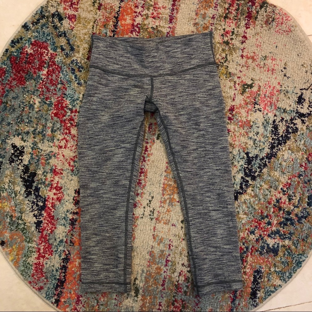 Lululemon crops sz 6